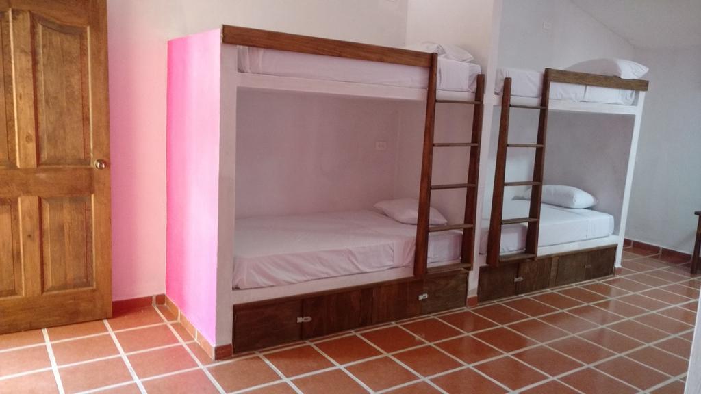 Mexicasa Cancun Hostel Канкун Екстер'єр фото