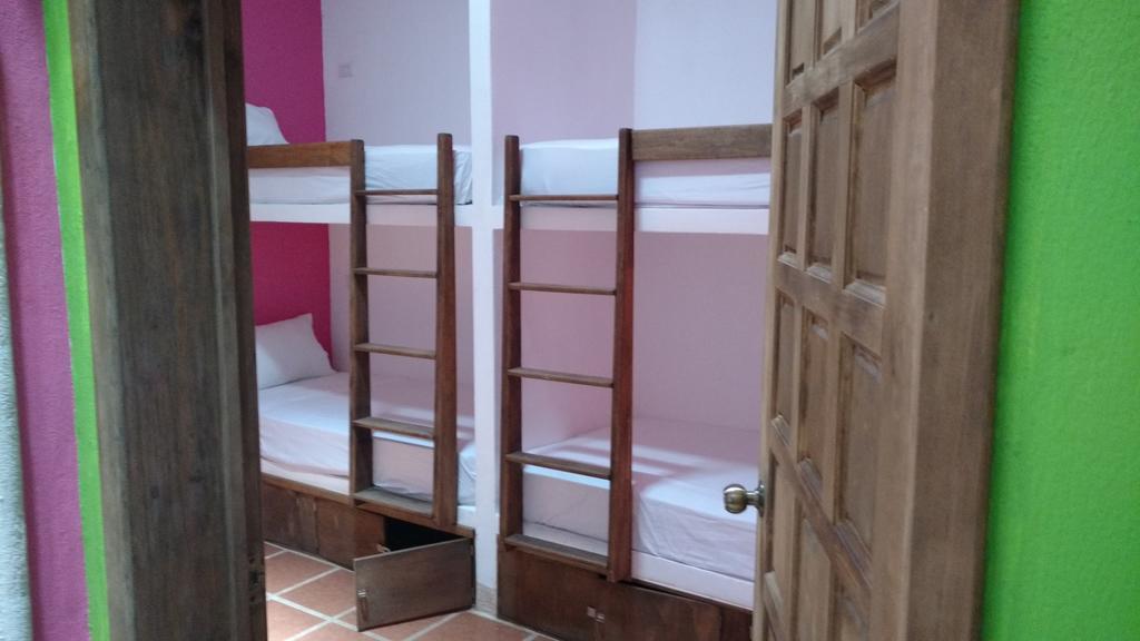 Mexicasa Cancun Hostel Канкун Екстер'єр фото
