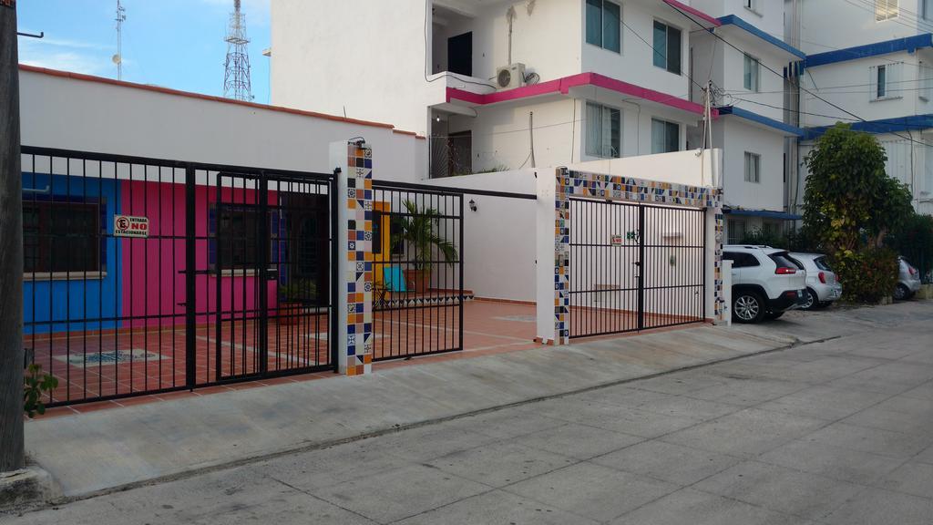 Mexicasa Cancun Hostel Канкун Екстер'єр фото