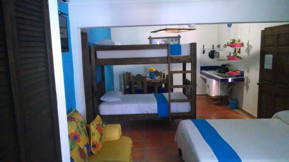 Mexicasa Cancun Hostel Канкун Екстер'єр фото