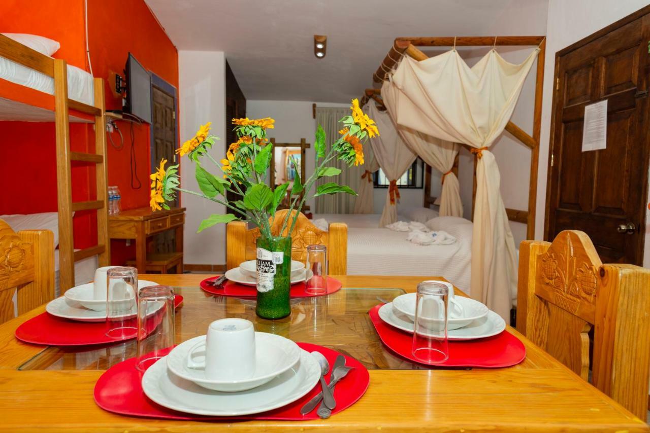 Mexicasa Cancun Hostel Канкун Екстер'єр фото